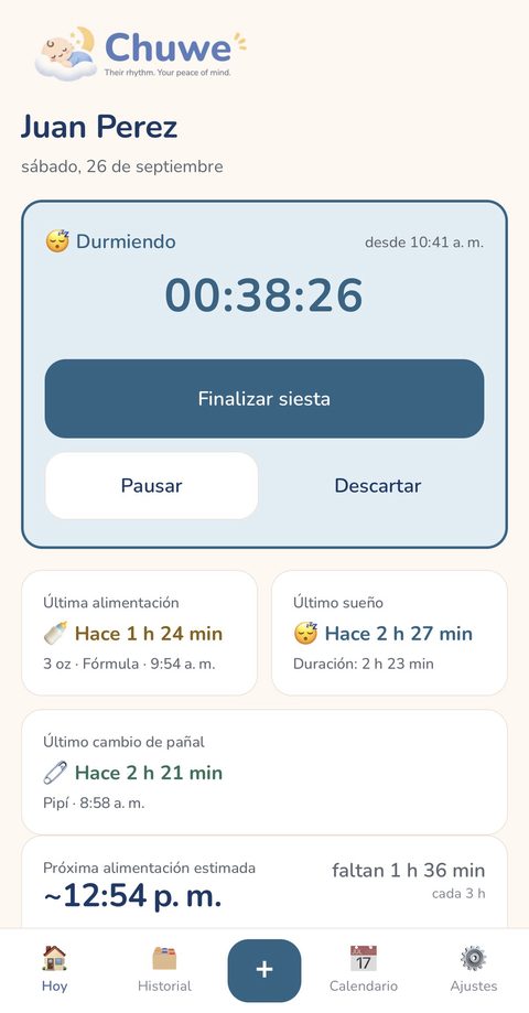 Pantalla «Hoy» de Chuwe: un cronómetro de siesta en marcha, con los botones para finalizar la siesta, pausar o descartar, y debajo la última alimentación, el último sueño, el último cambio de pañal y la próxima alimentación estimada.